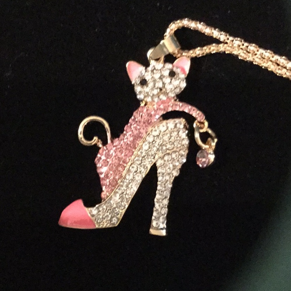 Betsy Johnson necklace
